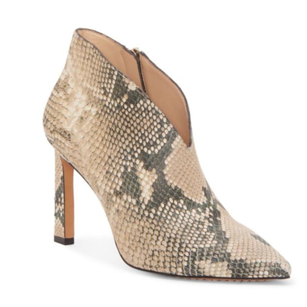 NEW Vince Camuto Women's Sestrind Leather Pointed Toe Booties- 7.5